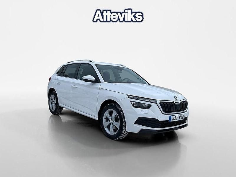 Vit Begagnad 2023 Skoda Kamiq Style SUV | 227 900 kr (Marknadspris) - Bild 1/4