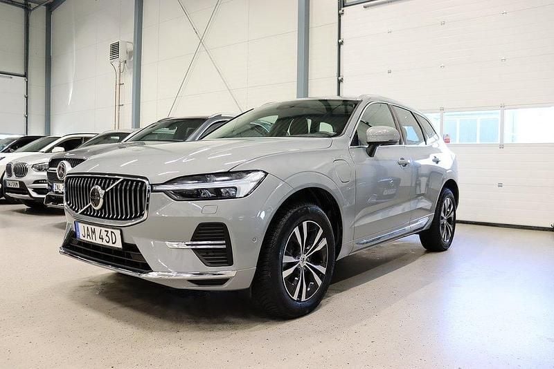 Grå Begagnad 2023 Volvo XC60 SUV | 524 900 kr (Bra pris) - Bild 1/4