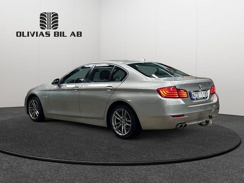 Begagnad BMW 520 184 HK (135 kW) 2014 Silver Sedan
