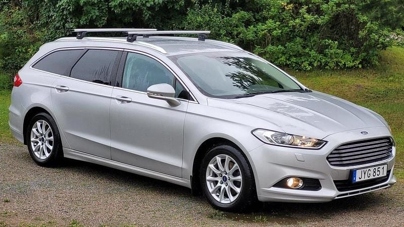 Grå Begagnad 2016 Ford Mondeo Trend Kombi | 90 000 kr (Superpris) - Bild 1/4