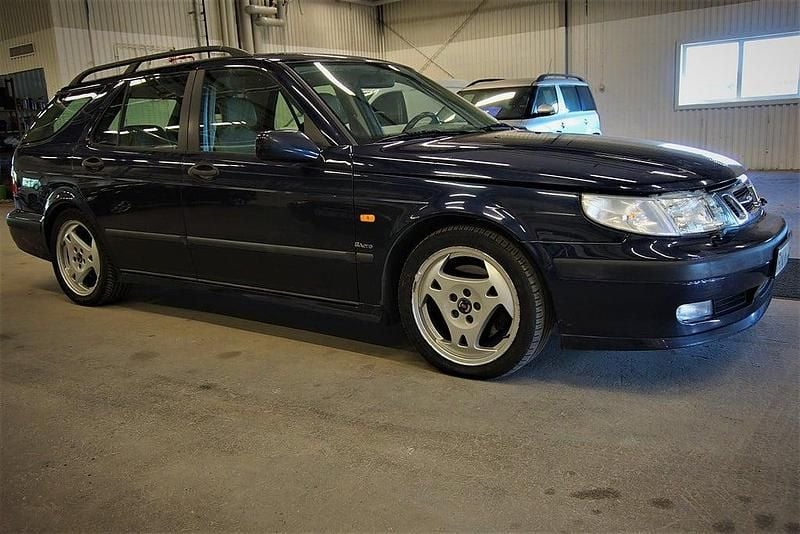 Begagnad Saab 9-5 Aero 230 HK (169 kW) 2000 Blå Kombi