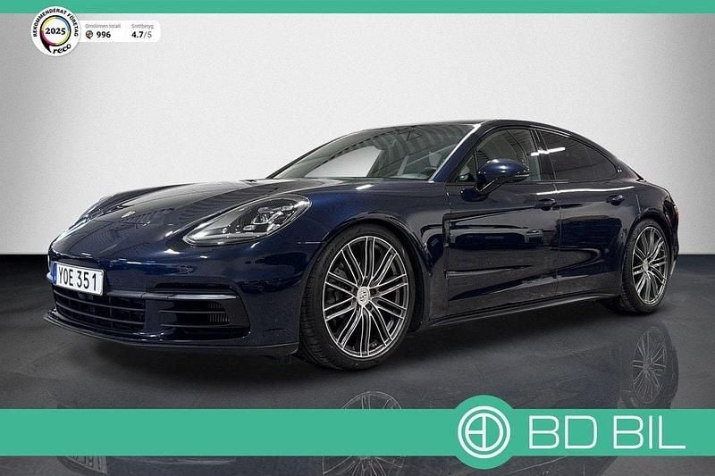 Blå (blåmetallic) Begagnad 2017 Porsche Panamera 4S Chrono Sedan | 649 900 kr (Lite dyr) - Bild 1/3