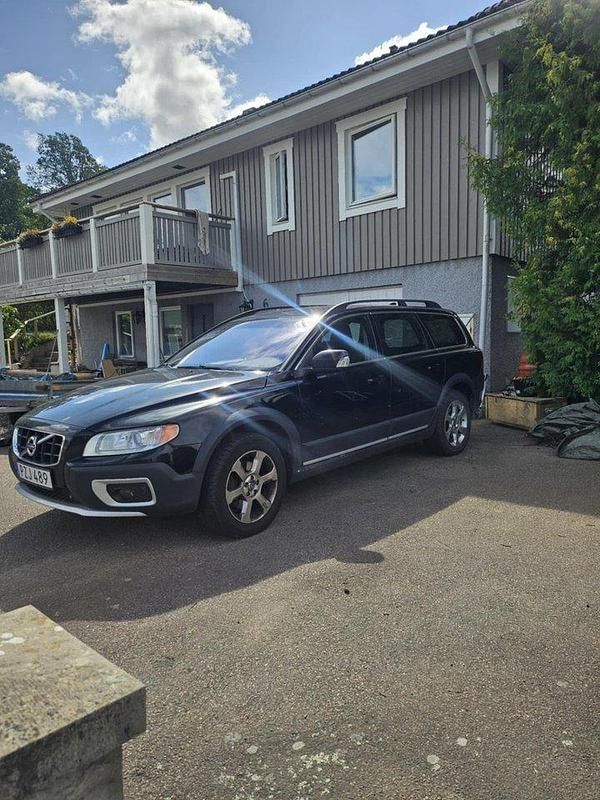 Svart Begagnad 2011 Volvo XC70 Summum SUV | 115 000 kr (Marknadspris) - Bild 1/4