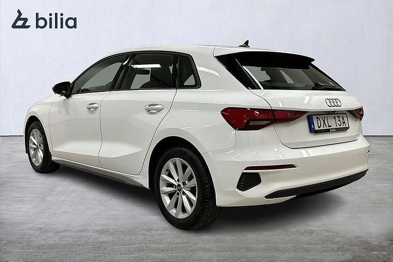 Begagnad Audi A3 Sportback Proline 150 HK (110 kW) 2023 Vit Halvkombi