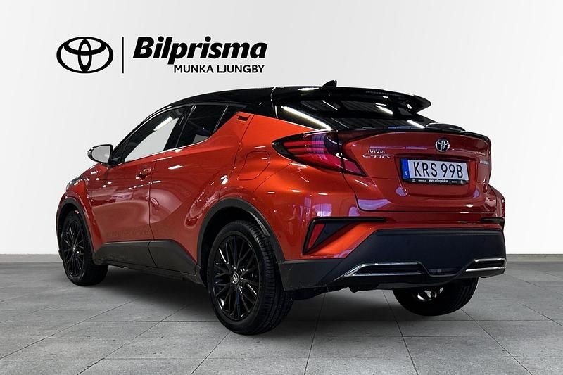 Begagnad Toyota C-HR Edition 186 HK (136 kW) 2020 Orange SUV
