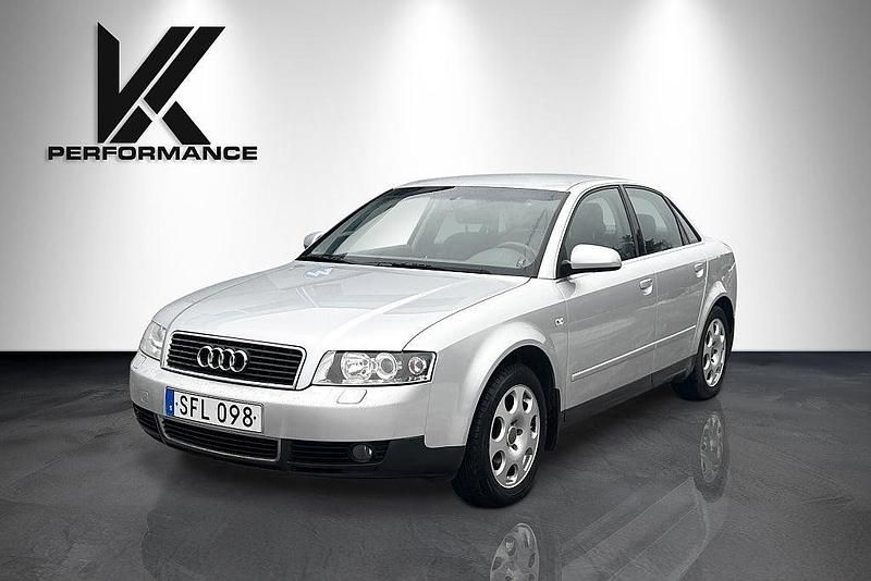 Silver Begagnad 2000 Audi A4 Sedan | 39 700 kr (Bra pris) - Bild 1/4
