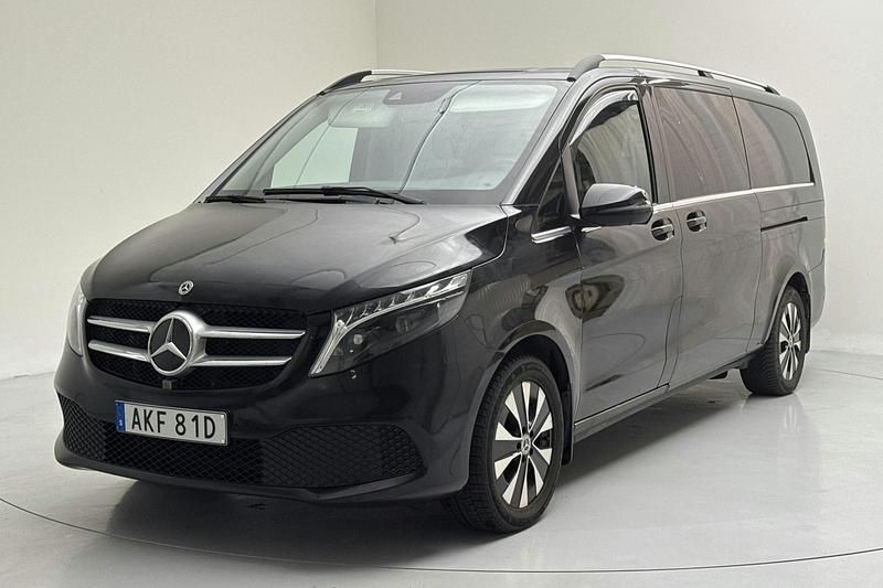 Svart Begagnad 2023 Mercedes V250 Minibuss | 510 000 kr - Bild 1/4