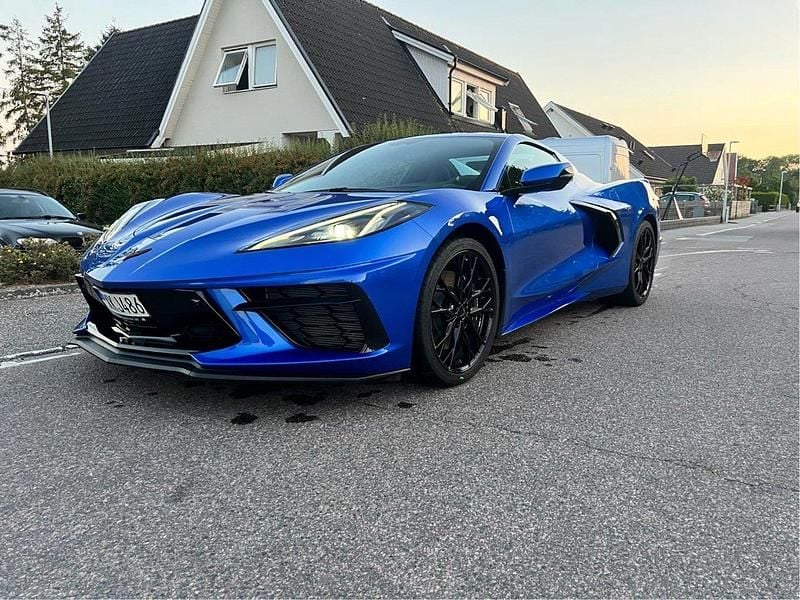 Blå Begagnad 2023 Chevrolet Corvette Stingray Cab | 1 225 000 kr (Superpris) - Bild 1/4
