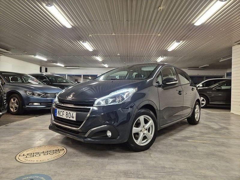 Begagnad Peugeot 208 82 HK (60 kW) 2016 Grå Halvkombi