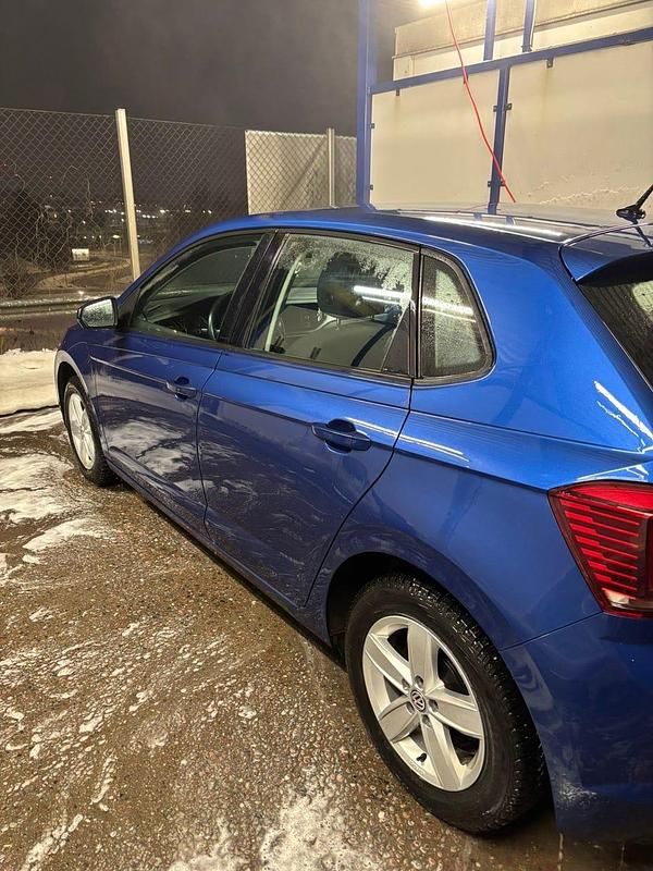 Begagnad VW Polo 95 HK (69 kW) 2020 Halvkombi