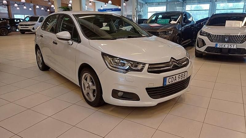 Begagnad Citroën C4 PureTech 110 HK (80 kW) 2015 Vit Halvkombi