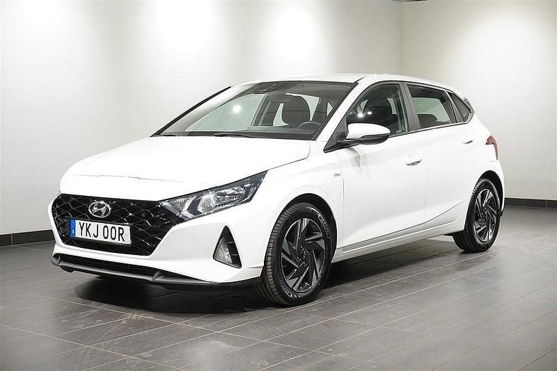 Begagnad Hyundai i20 Essential 101 HK (74 kW) 2022 Vit Halvkombi