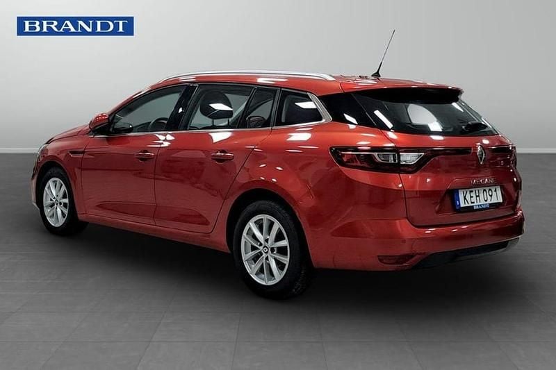 Begagnad Renault Mégane IV Zen 133 HK (97 kW) 2017 Röd Kombi