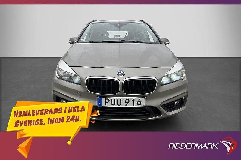 Begagnad BMW 218 Advantage 150 HK (110 kW) 2014 Silver Minibuss