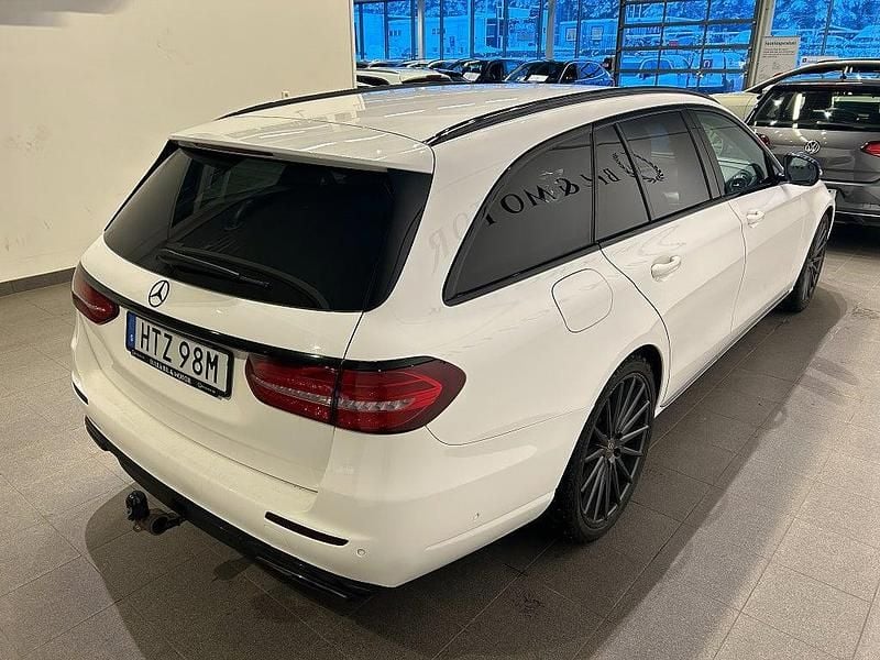 Begagnad Mercedes E220 194 HK (142 kW) 2019 Vit Kombi