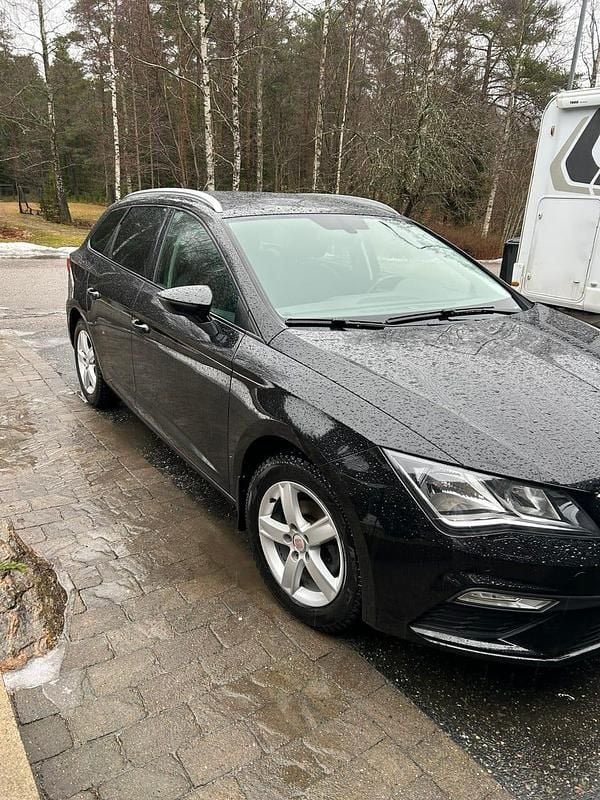 Begagnad Seat Leon ST FR 115 HK (84 kW) 2020 Kombi