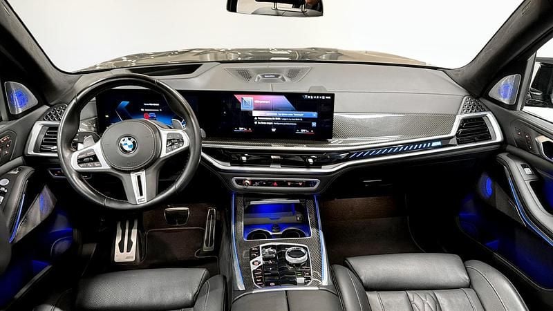 Begagnad BMW X7 M Sport 530 HK (389 kW) 2023 Svart SUV