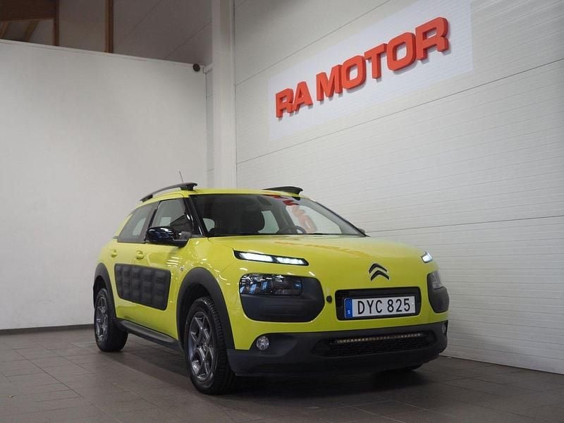 Gul Begagnad 2014 Citroën C4 Cactus Halvkombi | 109 900 kr (Marknadspris) - Bild 1/3