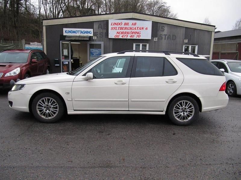 Begagnad Saab 9-5 185 HK (136 kW) 2008 Vit Kombi