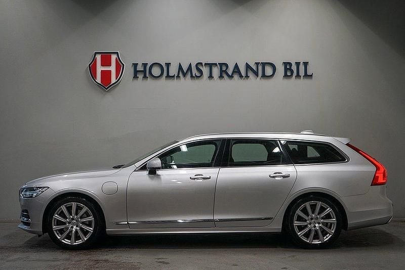 Silver Begagnad 2019 Volvo V90 Inscription Kombi | 304 900 kr (Marknadspris) - Bild 1/4