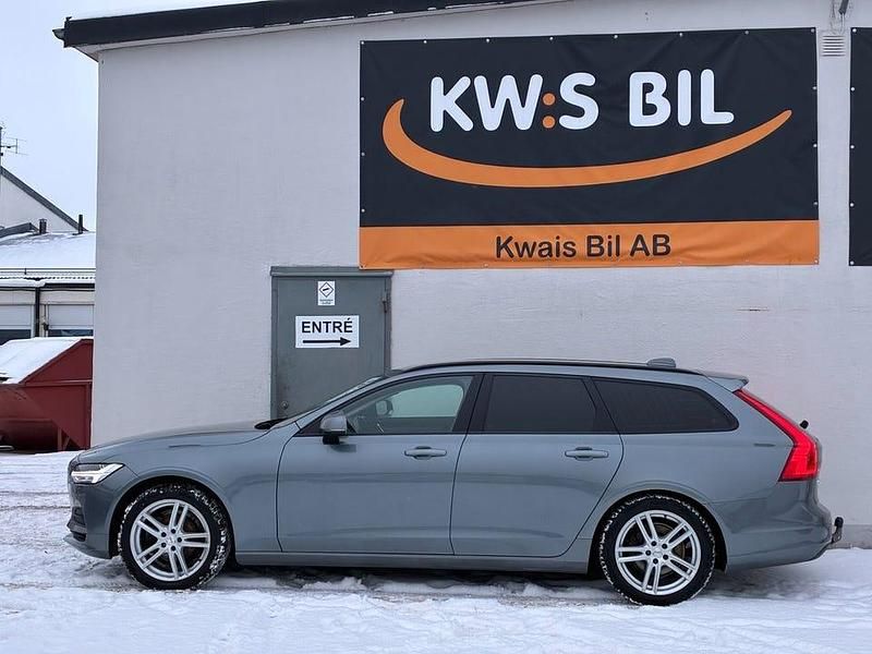 Begagnad Volvo V90 Kinetic 150 HK (110 kW) 2018 Grå Kombi