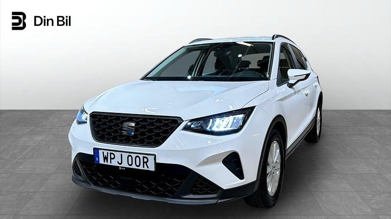 Vit Begagnad 2022 Seat Arona Style SUV | 189 900 kr (Marknadspris) - Bild 1/4