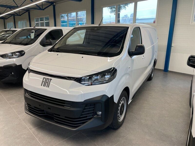 Vit Ny 2024 Fiat Scudo Minibuss | 447 375 kr (Marknadspris) - Bild 1/4