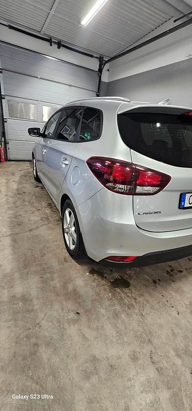 Begagnad Kia Carens 141 HK (103 kW) 2017 Minibuss