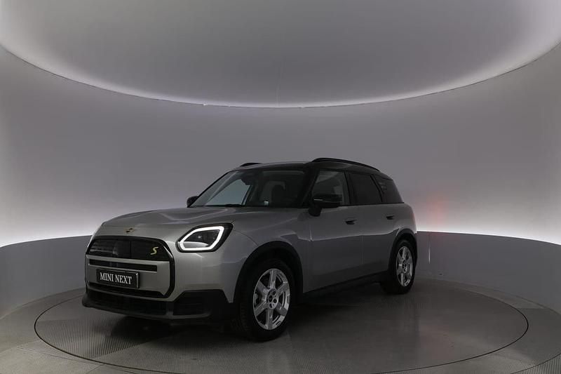 Grön Begagnad 2024 Mini Countryman SUV | 454 900 kr - Bild 1/4