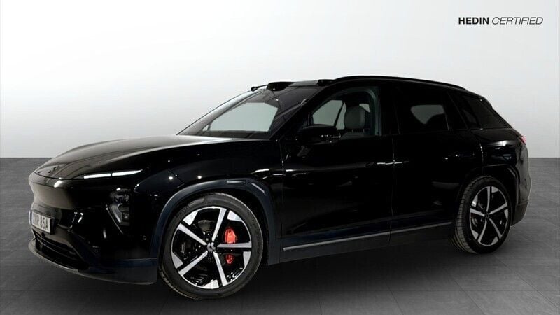 Svart (black) Begagnad 2023 Nio ET7 Sedan | 599 900 kr - Bild 1/4