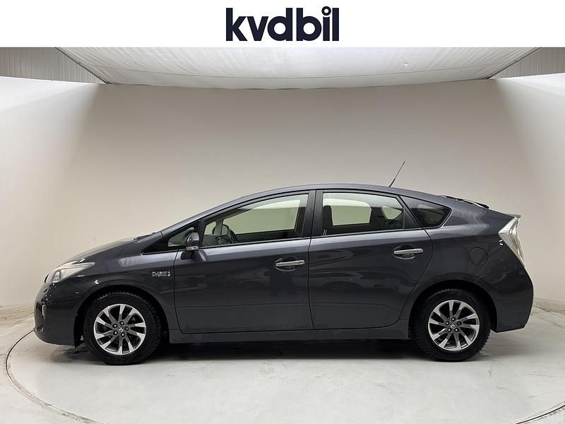 Begagnad Toyota Prius Plug-in Hybrid 2012 Grå Halvkombi