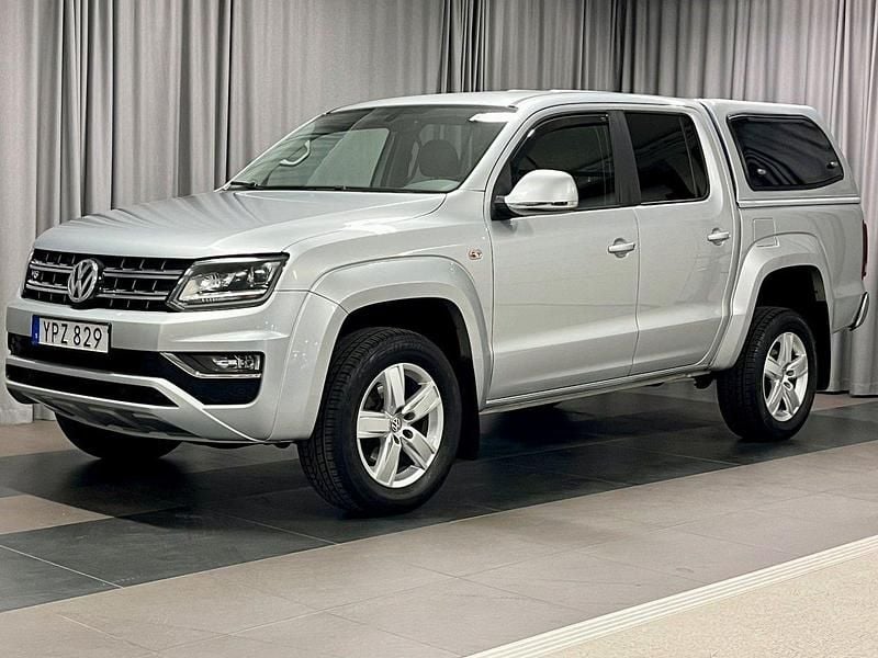 Silver Begagnad 2018 VW Amarok Pickup | 329 900 kr (Marknadspris) - Bild 1/4