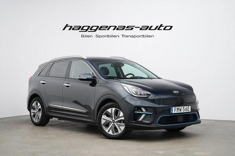 Blå Begagnad 2021 Kia e-Niro 2 SUV | 269 000 kr (Marknadspris) - Bild 1/4