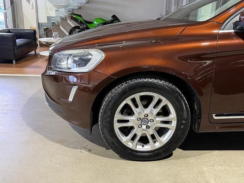 Begagnad Volvo XC60 Summum 181 HK (133 kW) 2014 Brun SUV