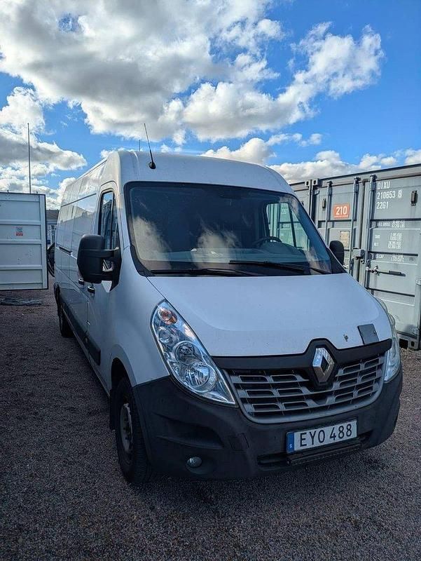 Vit Begagnad 2015 Renault Master | 119 000 kr (Marknadspris) - Bild 1/4