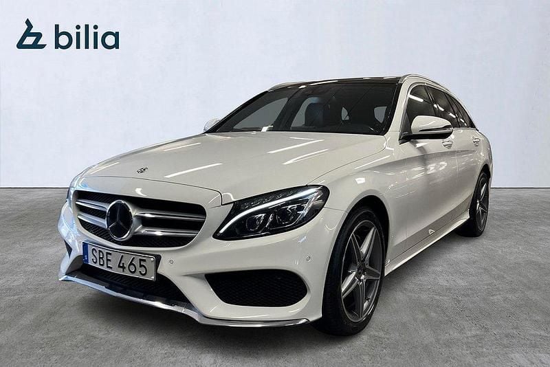 Vit Begagnad 2018 Mercedes C200 AMG line Kombi | 279 000 kr (Marknadspris) - Bild 1/4