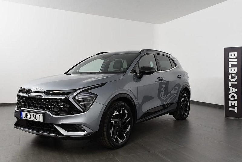Grå Begagnad 2023 Kia Sportage 2 SUV | 389 500 kr (Marknadspris) - Bild 1/4