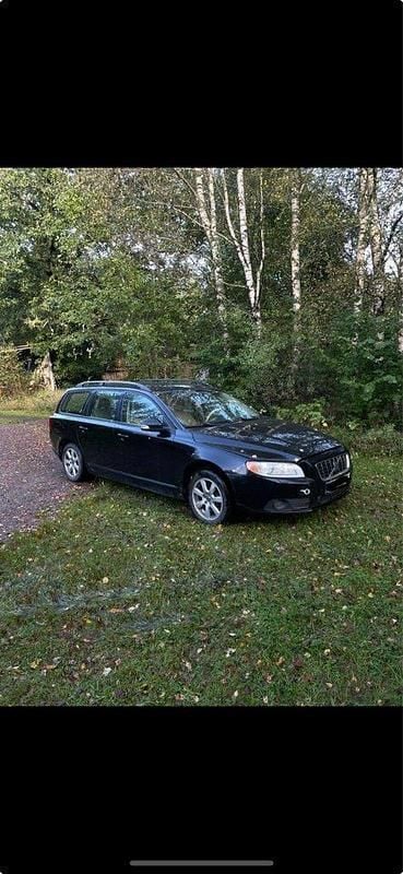 Svart Begagnad 2008 Volvo V70 Kombi | 19 000 kr (Bra pris) - Bild 1/1