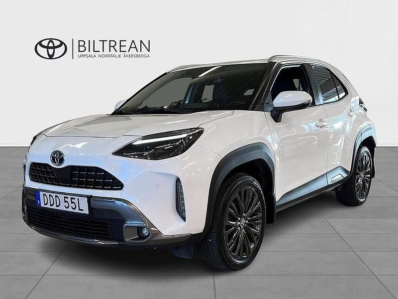 Vit Begagnad 2022 Toyota Yaris Cross SUV | 269 000 kr (Marknadspris) - Bild 1/4