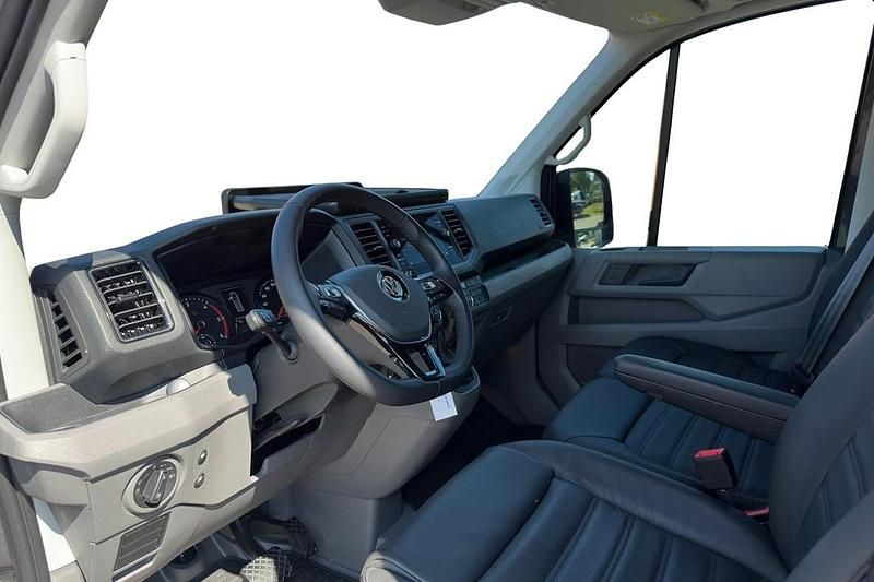 Begagnad VW Crafter 180 HK (132 kW) 2024 Grå Van