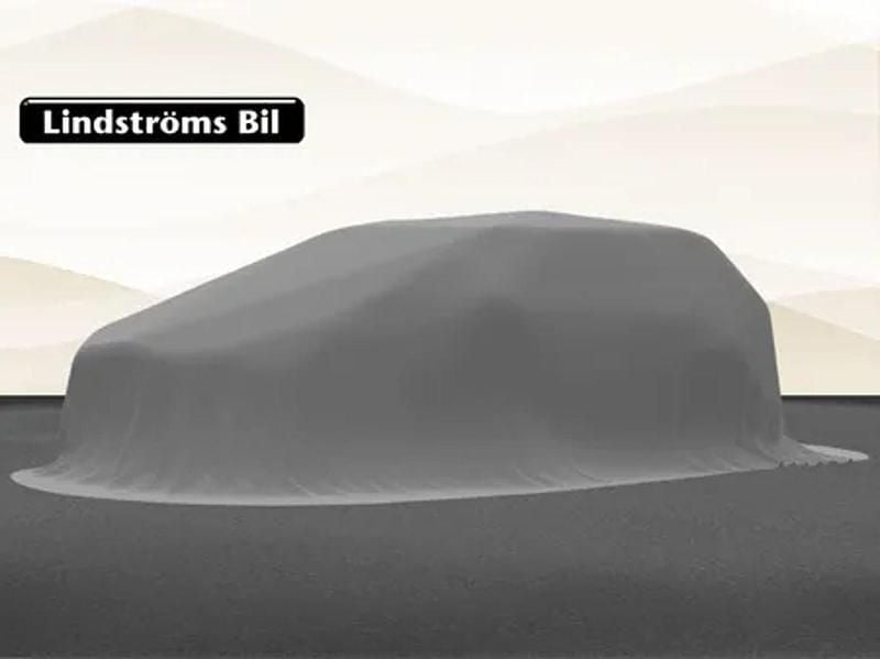 Röd Begagnad 2019 Toyota Corolla Hybrid Style Halvkombi | 224 900 kr (Marknadspris) - Bild 1/1