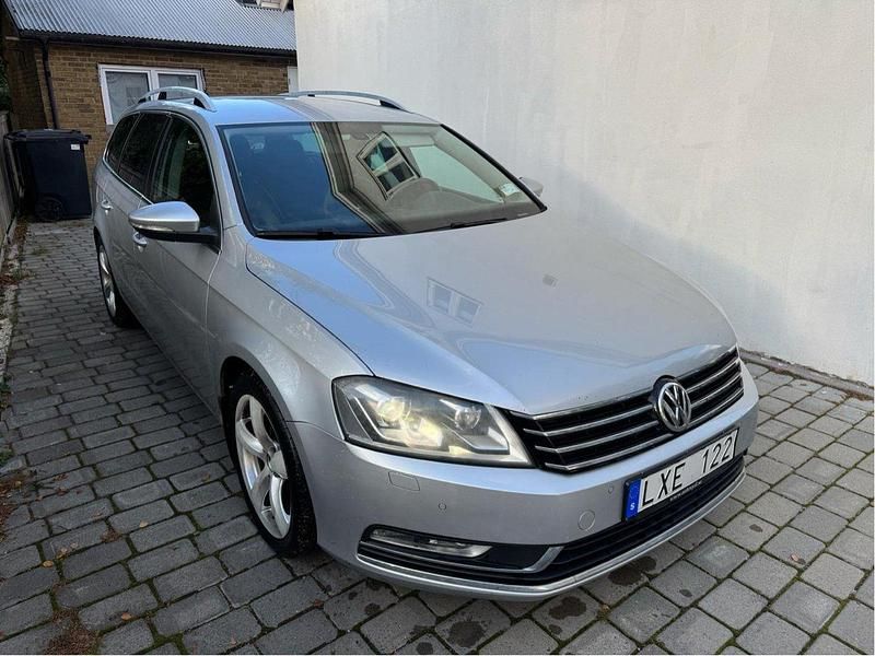 Silver Begagnad 2012 VW Passat GT Kombi | 86 000 kr (Marknadspris) - Bild 1/4