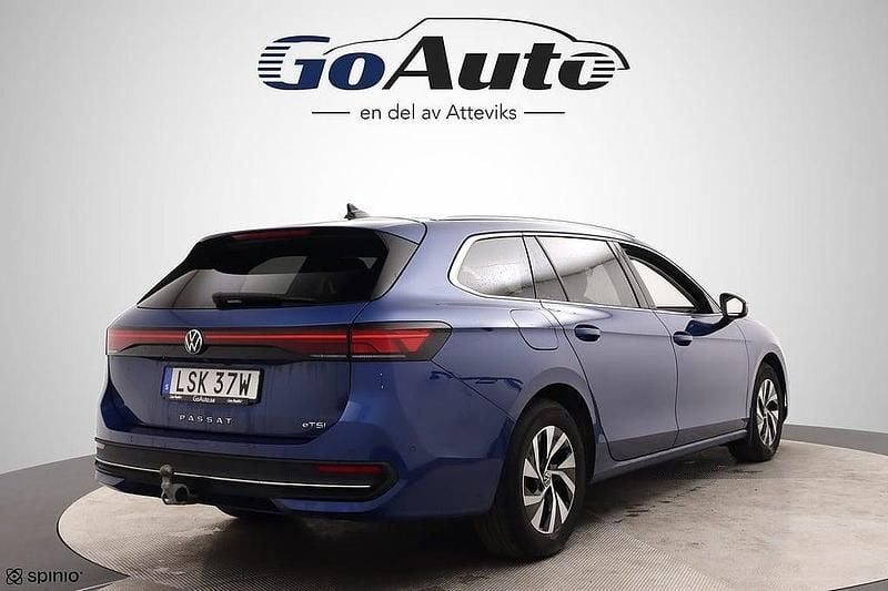 Begagnad VW Passat 151 HK (111 kW) 2024 Blå Kombi