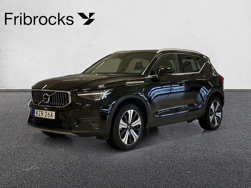 Svart Begagnad 2022 Volvo XC40 SUV | 338 900 kr (Bra pris) - Bild 1/4