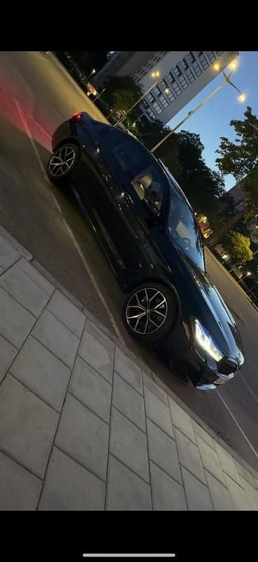 Begagnad 2021 BMW 545e Sedan | 450 000 kr - Bild 1/1