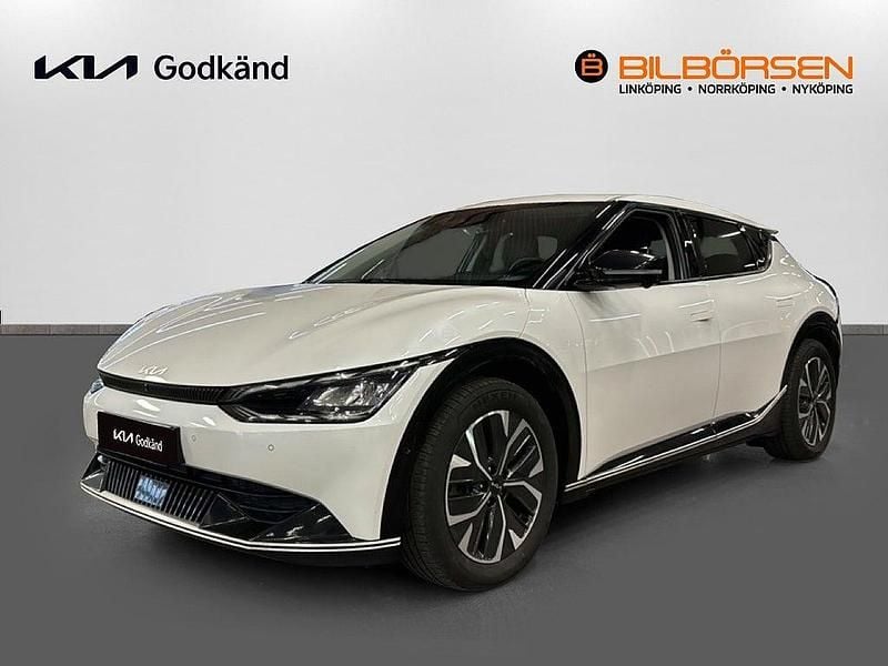 Vitmetallic Begagnad 2022 Kia EV6 Plus SUV | 369 900 kr (Marknadspris) - Bild 1/4