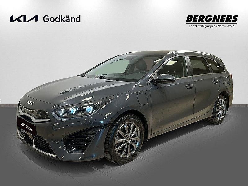 Grå Begagnad 2022 Kia Ceed Sportswagon Advance Kombi | 299 900 kr (Dyr) - Bild 1/4
