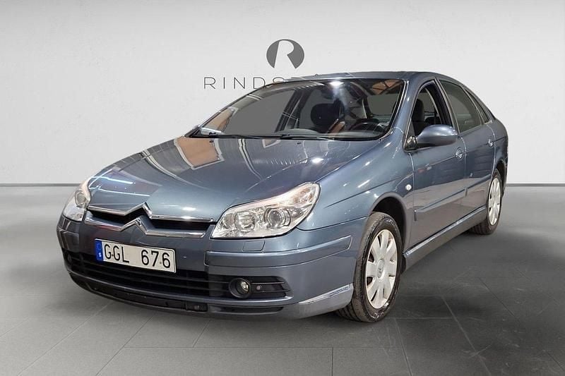 Mörkgrå Begagnad 2007 Citroën C5 Halvkombi | 29 900 kr (Marknadspris) - Bild 1/3
