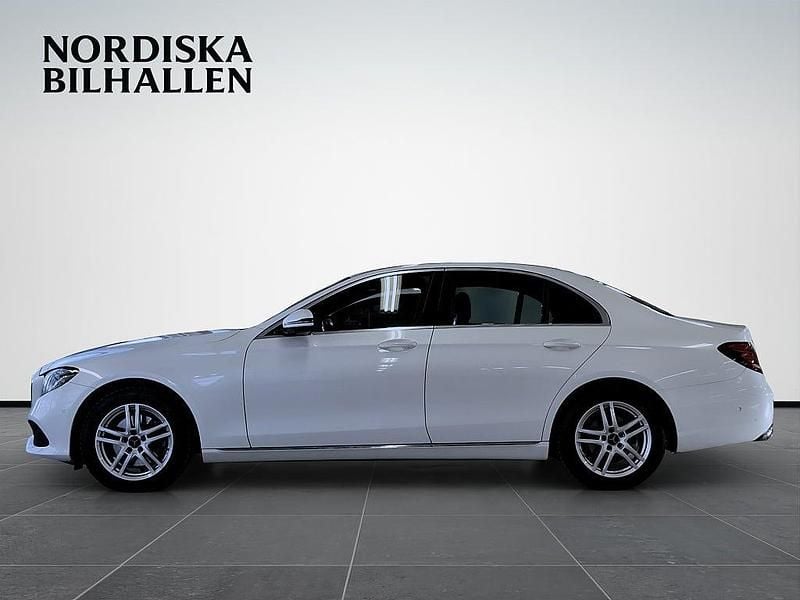 Begagnad Mercedes E220 Avantgarde 194 HK (142 kW) 2017 Vit Sedan