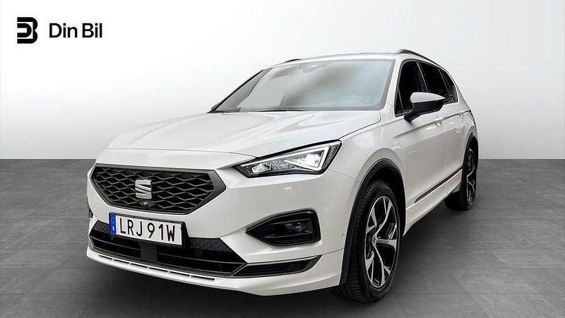 Vit Begagnad 2024 Seat Tarraco 4Drive SUV | 429 900 kr (Lite dyr) - Bild 1/4